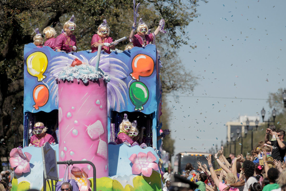Krewe of Iris 2017 rolls in New Orleans: See Mardi Gras parade photos